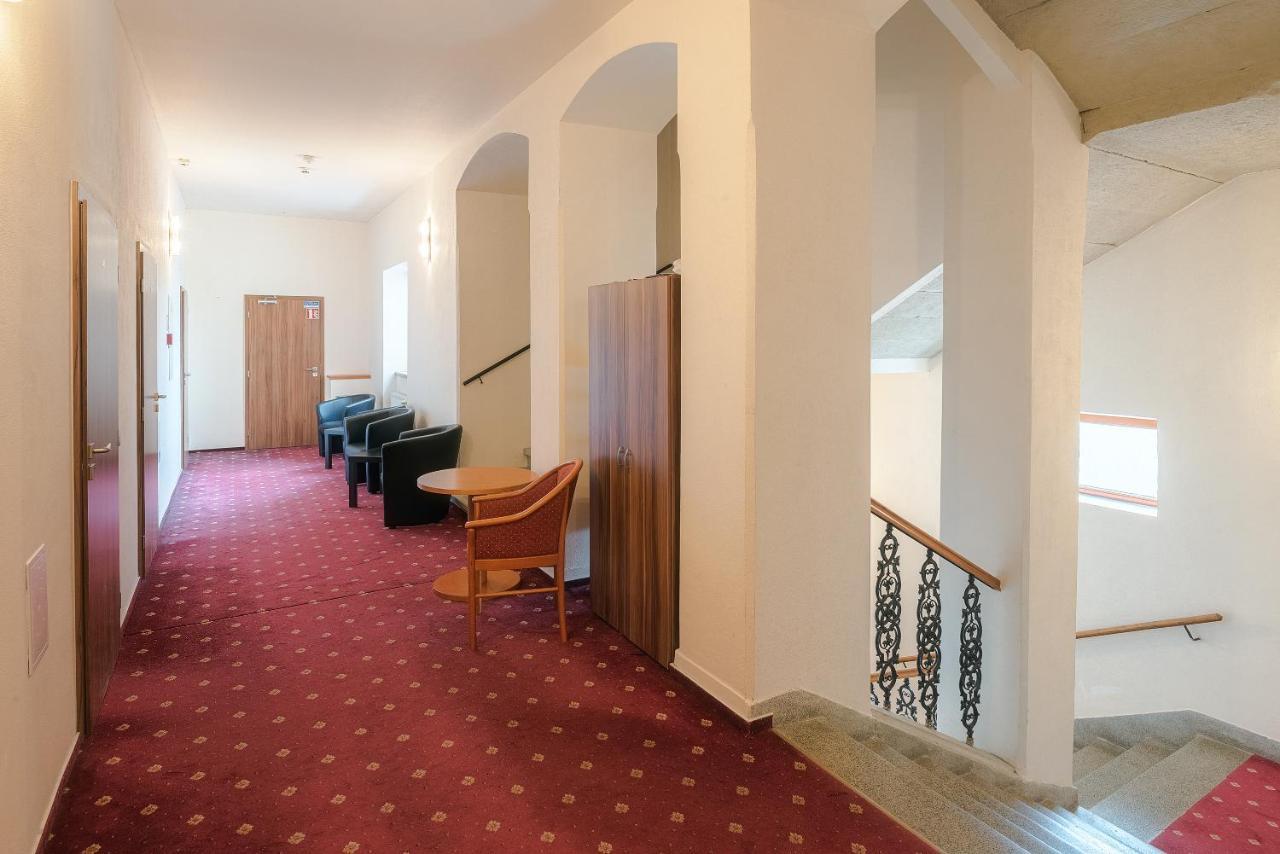 Hotel Dobra Skola U Jenicka Wojkowice Zewnętrze zdjęcie