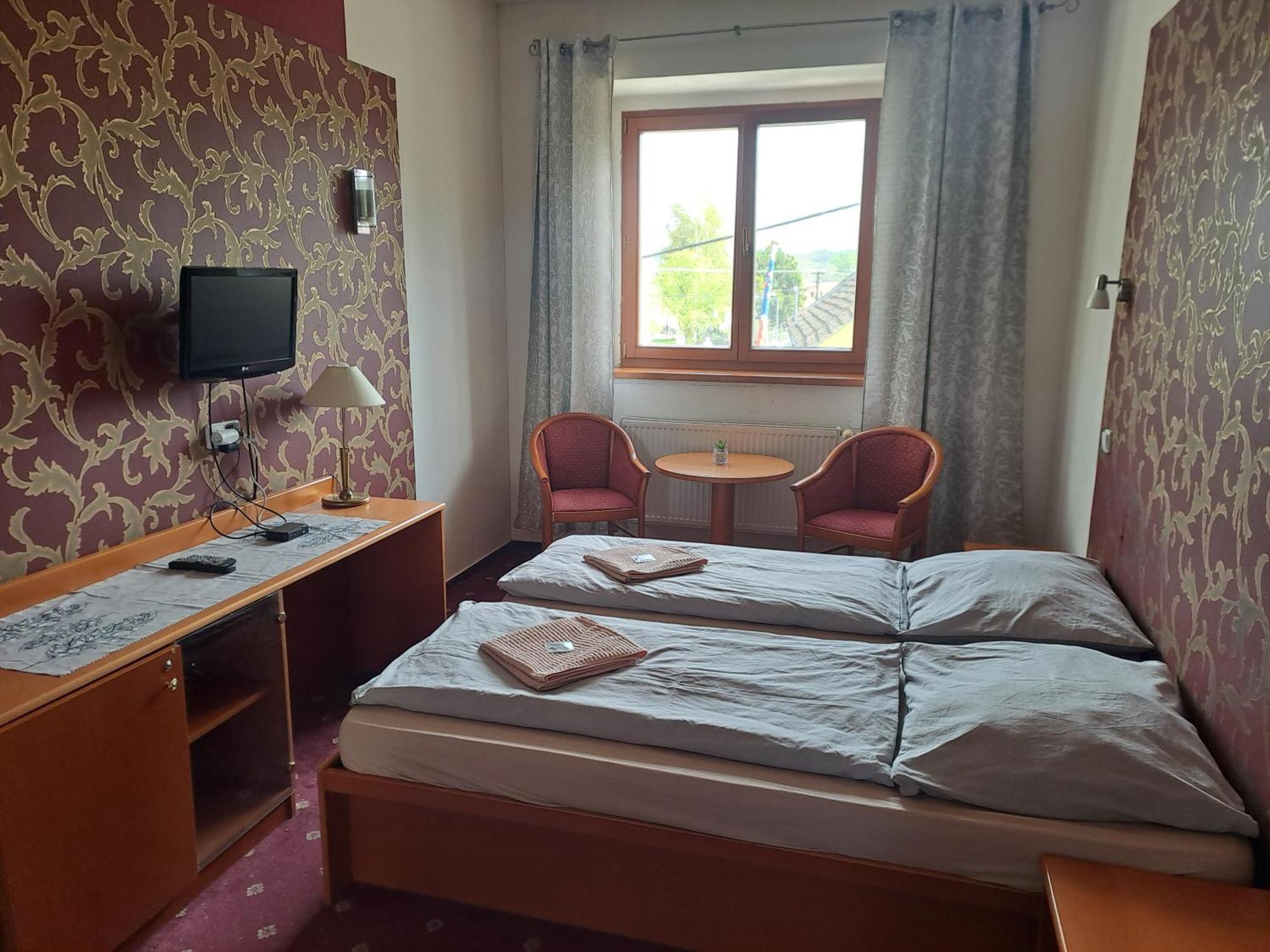 Hotel Dobra Skola U Jenicka Wojkowice Zewnętrze zdjęcie
